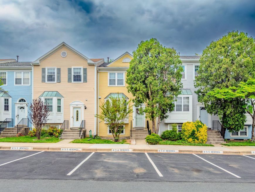 870 Bayridge Drive, Gaithersburg, MD 20878 Main Photo