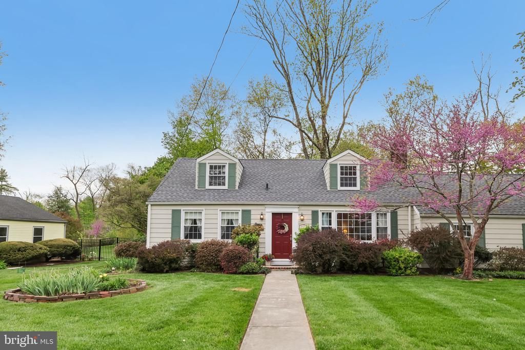 444 Sked Street, Pennington, NJ 08534 Main Photo