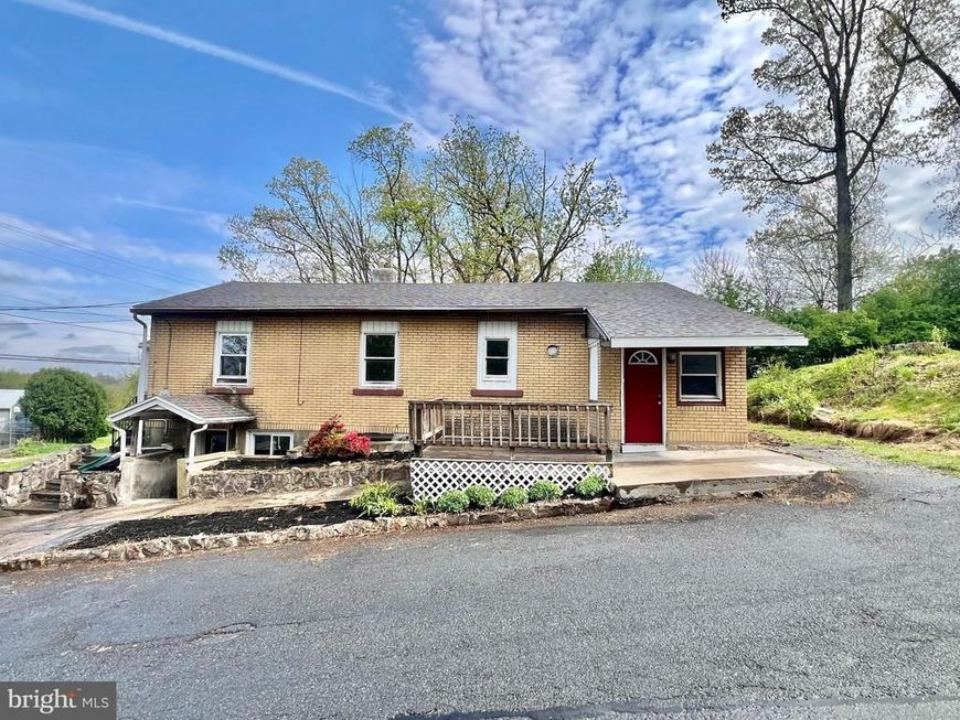 1310 Hay Road, Temple, PA 19560 Main Photo