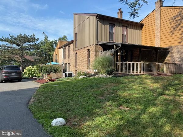 71 BURNING TREE , READING, PA 19607