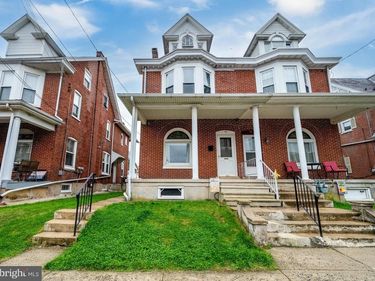 16 E WASHINGTON STREET, FLEETWOOD, PA 19522