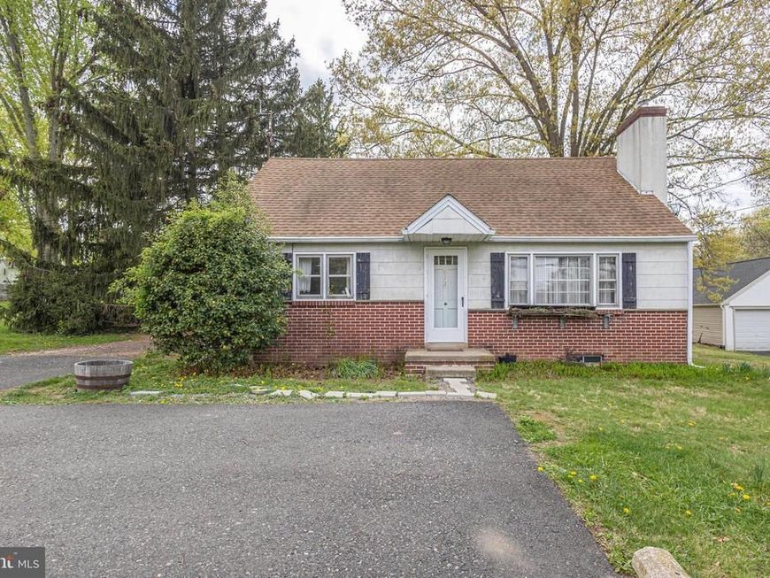 812 E Walnut Street , Perkasie, PA 18944 Main Photo