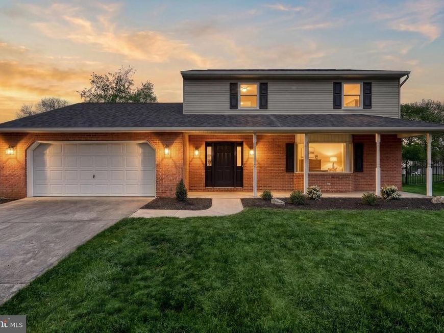 18 Bourbon Red Drive, Mechanicsburg, PA 17050 Main Photo