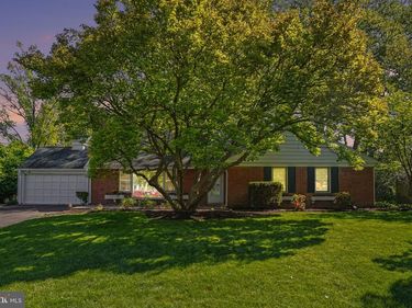751 ARLINGTON ROAD, CAMP HILL, PA 17011