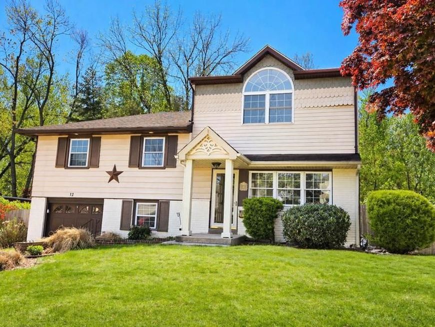 12 Cheshire Circle, Broomall, PA 19008 Main Photo