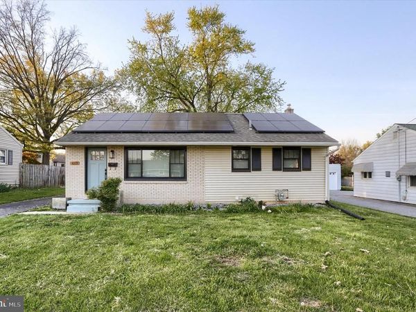 413 BIRCHLAND AVENUE , MOUNT JOY, PA 17552