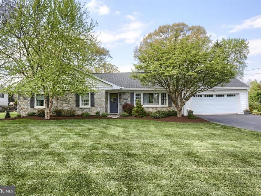 1365 Sunset Drive, Lancaster, PA 17601 Main Photo