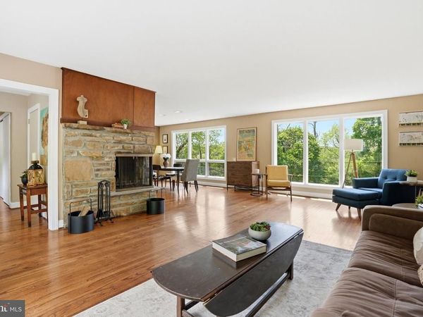 8618 CAROLINE DRIVE , GLENSIDE, PA 19038