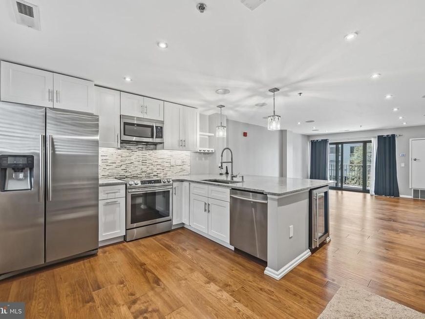 2 Leverington Avenue, Unit 21, Philadelphia, PA 19127 Main Photo