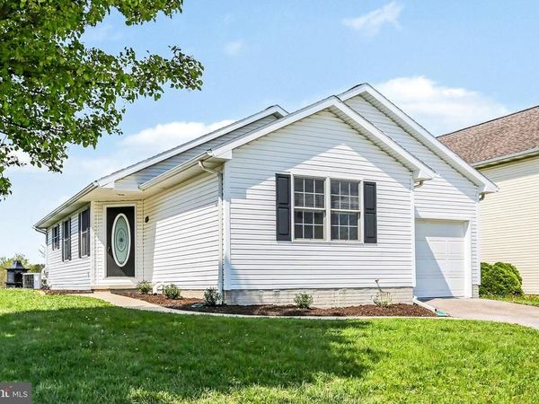 1443 WANDA DRIVE , HANOVER, PA 17331