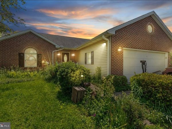 3650 ROCK CREEK DRIVE, DOVER, PA 17315