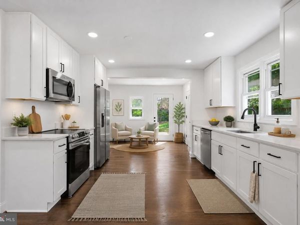 200 E BOWEN STREET, REMINGTON, VA 22734