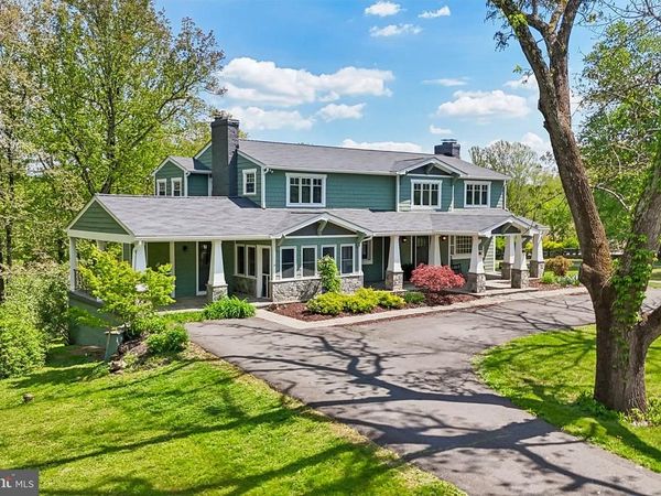 7017 UNION MILL ROAD, CLIFTON, VA 20124