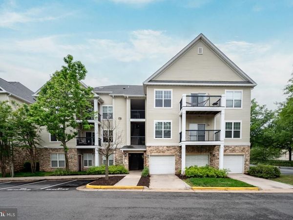 5170 F WILLIAM COLIN COURT, Unit F, CENTREVILLE, VA 20120
