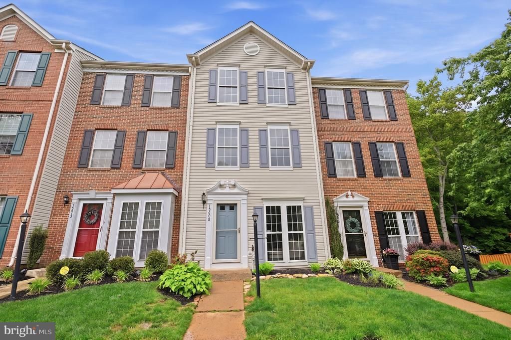 15608 Three Otters Place, Manassas, VA 20112 Main Photo