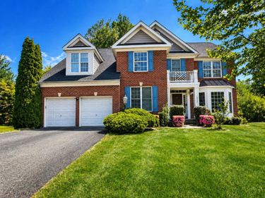 19237 POTOMAC CREST DRIVE , TRIANGLE, VA 22172