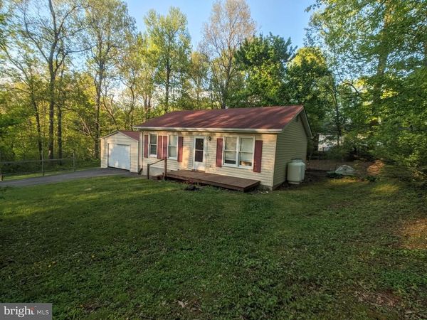 144 HUNTER AVENUE, CHESTER GAP, VA 22623