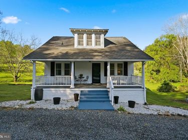24 SUNDOWN LANE, BOSTON, VA 22713