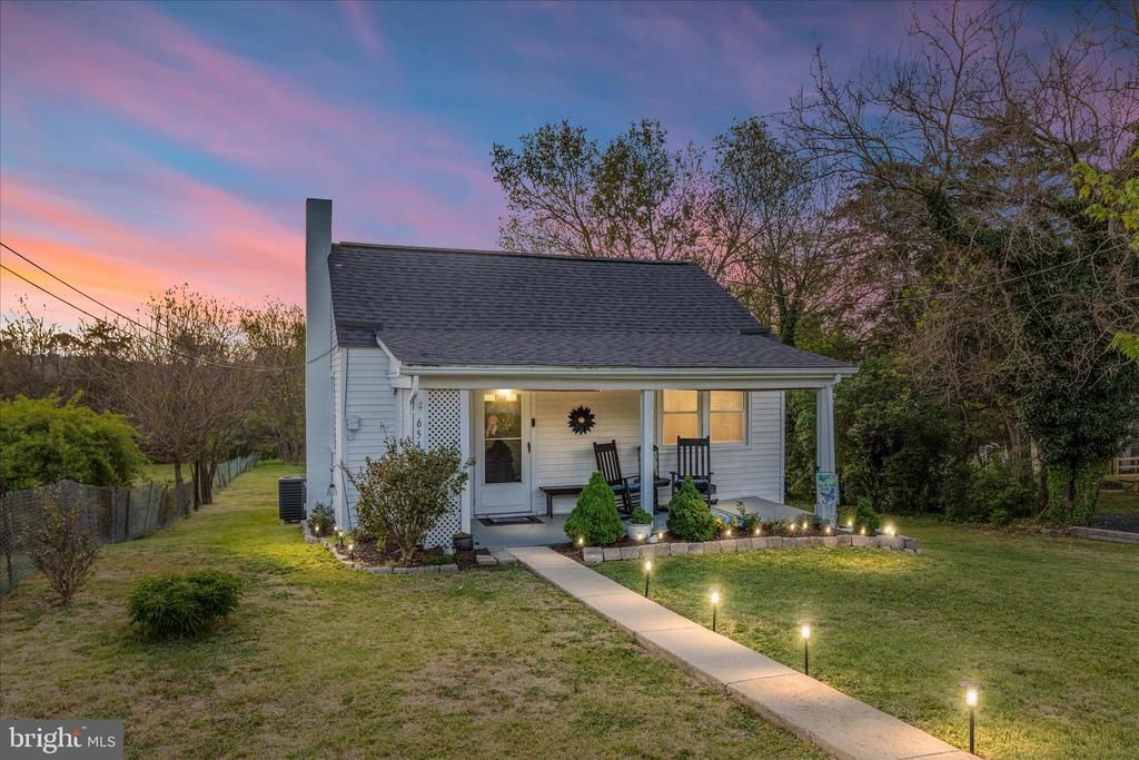 654 Capon Road, Strasburg, VA 22657 Main Photo