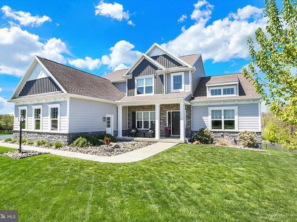 102 MEMORIAL DRIVE, HARRISBURG, PA 17112