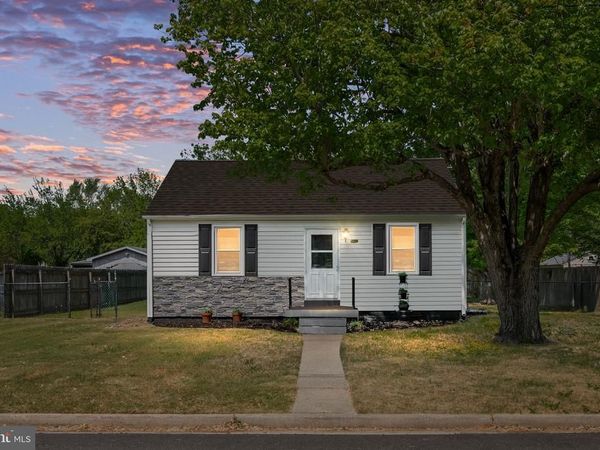 305 LOCUST AVENUE , COLONIAL BEACH, VA 22443