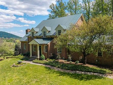 4722 S COWPASTURE LANE S , HUME, VA 22639
