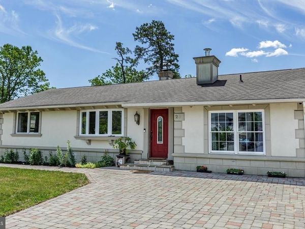26 CHEROKEE DRIVE, BROWNS MILLS, NJ 08015