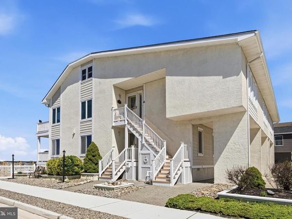 7010, Unit SUITE D, WILDWOOD CREST, NJ 08260