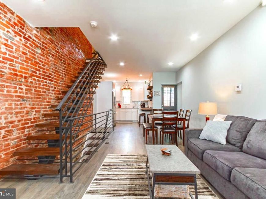 1348 S Dover Street, Philadelphia, PA 19146 Main Photo