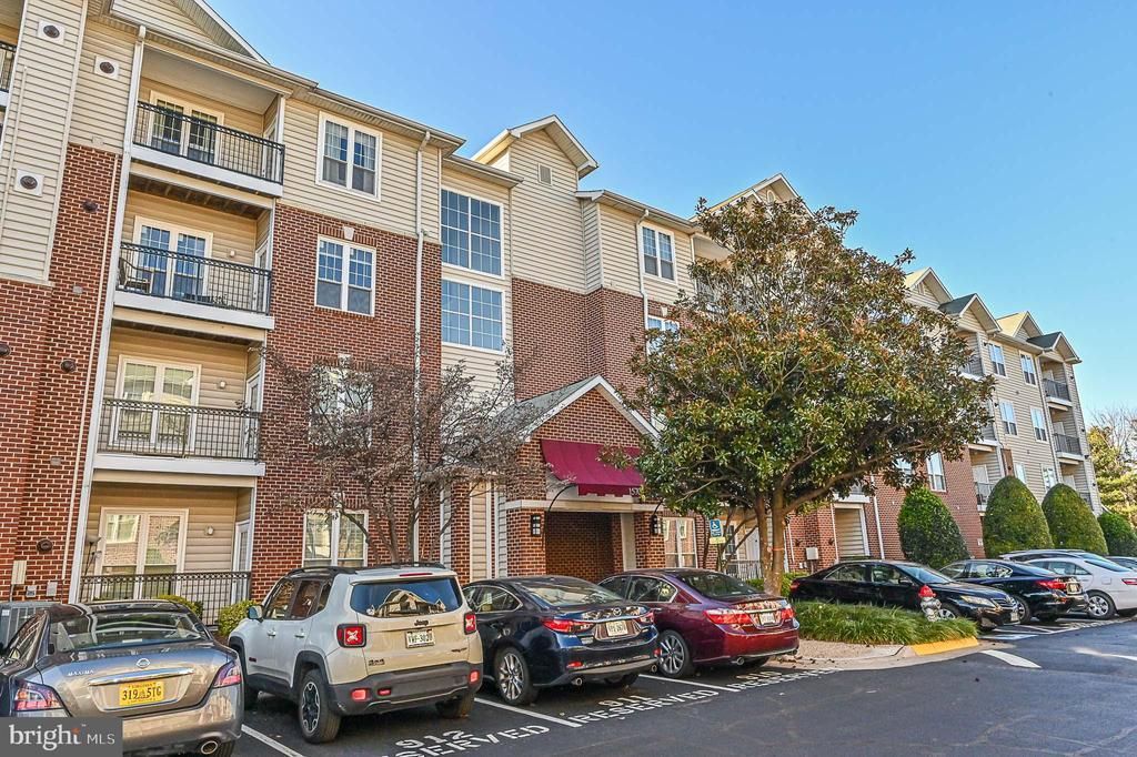 1570 Spring Gate Drive, Unit 7302, McLean, VA 22102 Main Photo