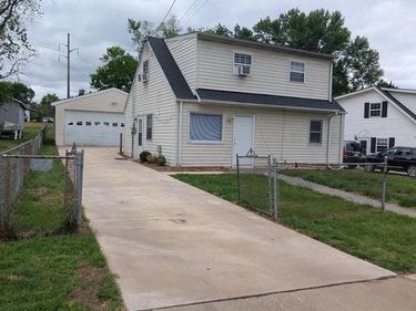 153 POLK DRIVE , MANASSAS PARK, VA 20111