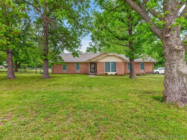 20805 S 4110 Road, Claremore, OK 74019