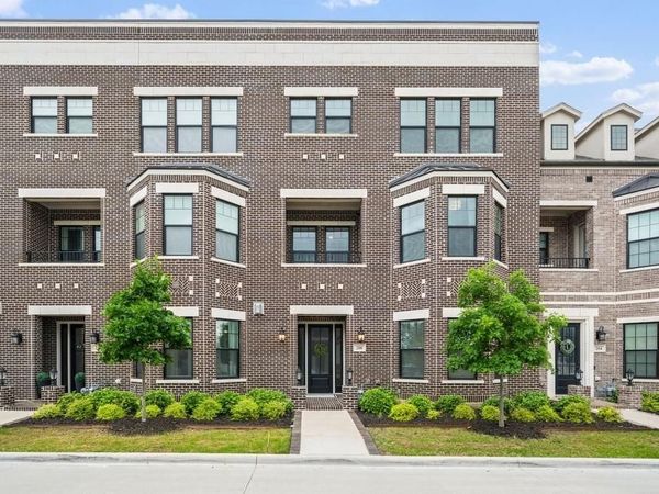 208 Morningside Drive, Roanoke, TX 76262