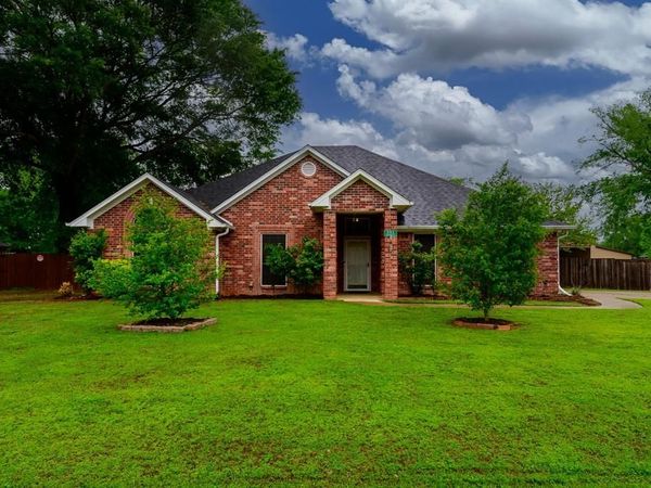 601 Quail Lane, Whitehouse, TX 75791