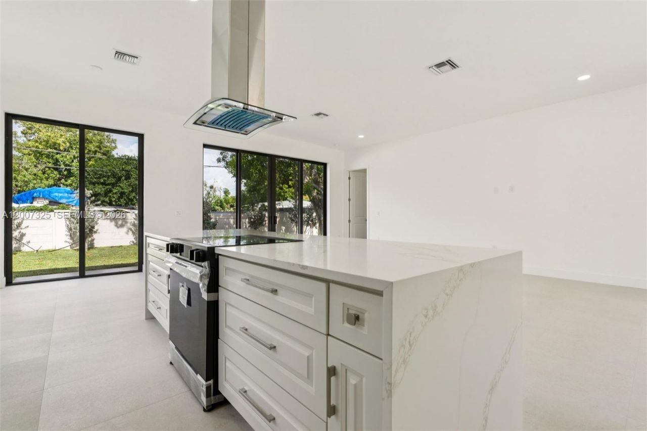 1515 SW 40th Ter, Fort Lauderdale, FL 33317 Photo