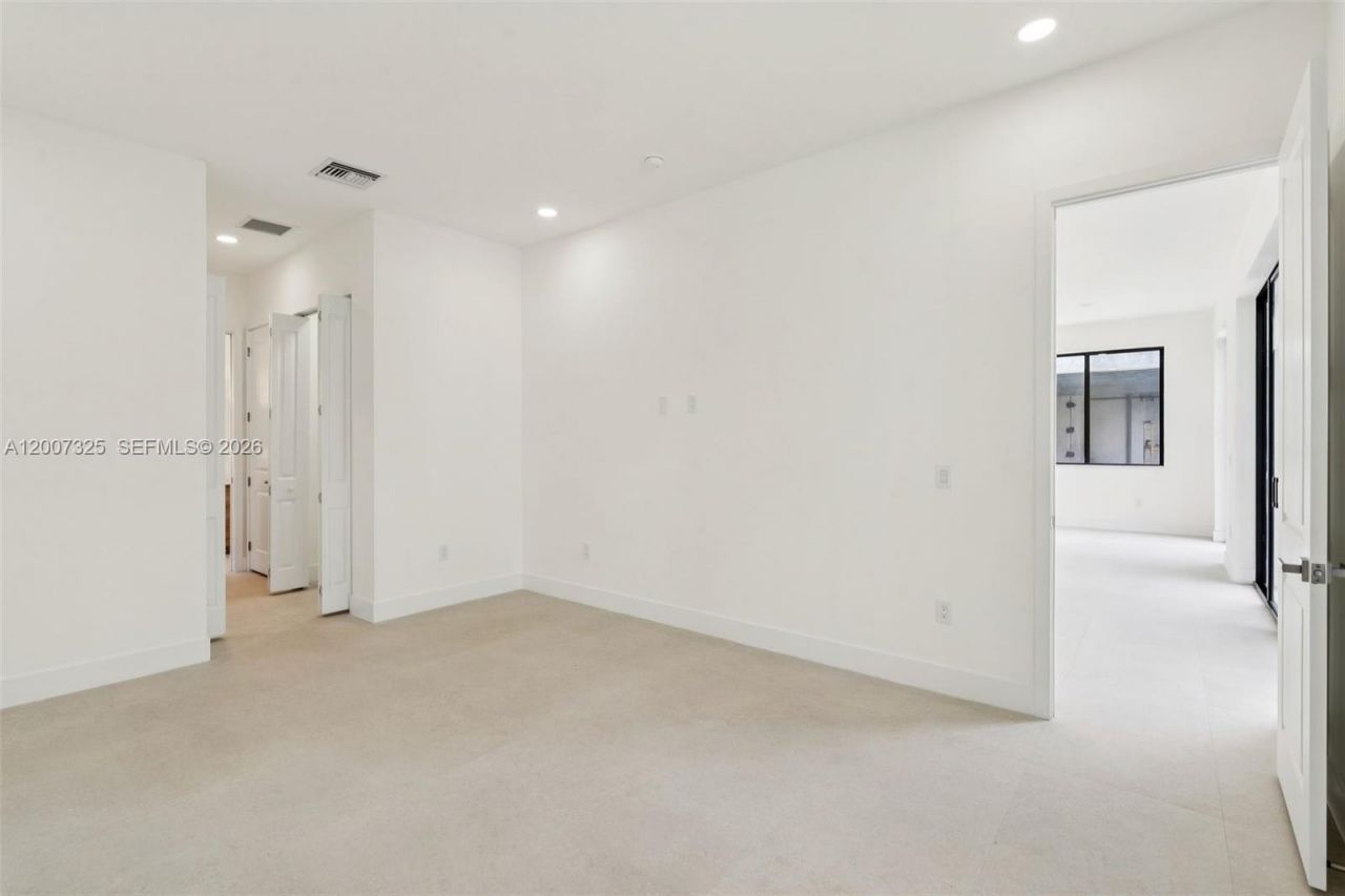 1515 SW 40th Ter, Fort Lauderdale, FL 33317 Photo