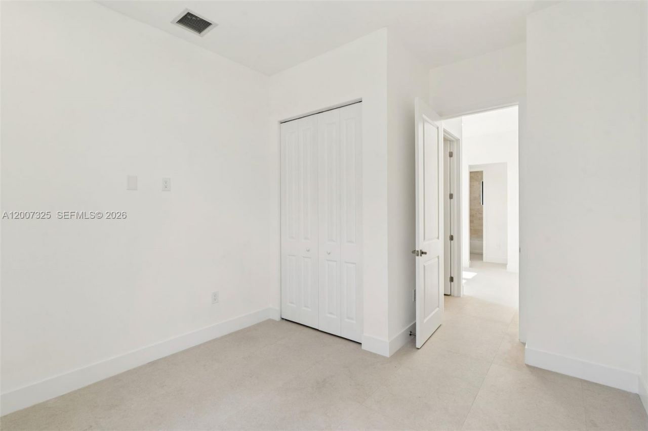 1515 SW 40th Ter, Fort Lauderdale, FL 33317 Photo