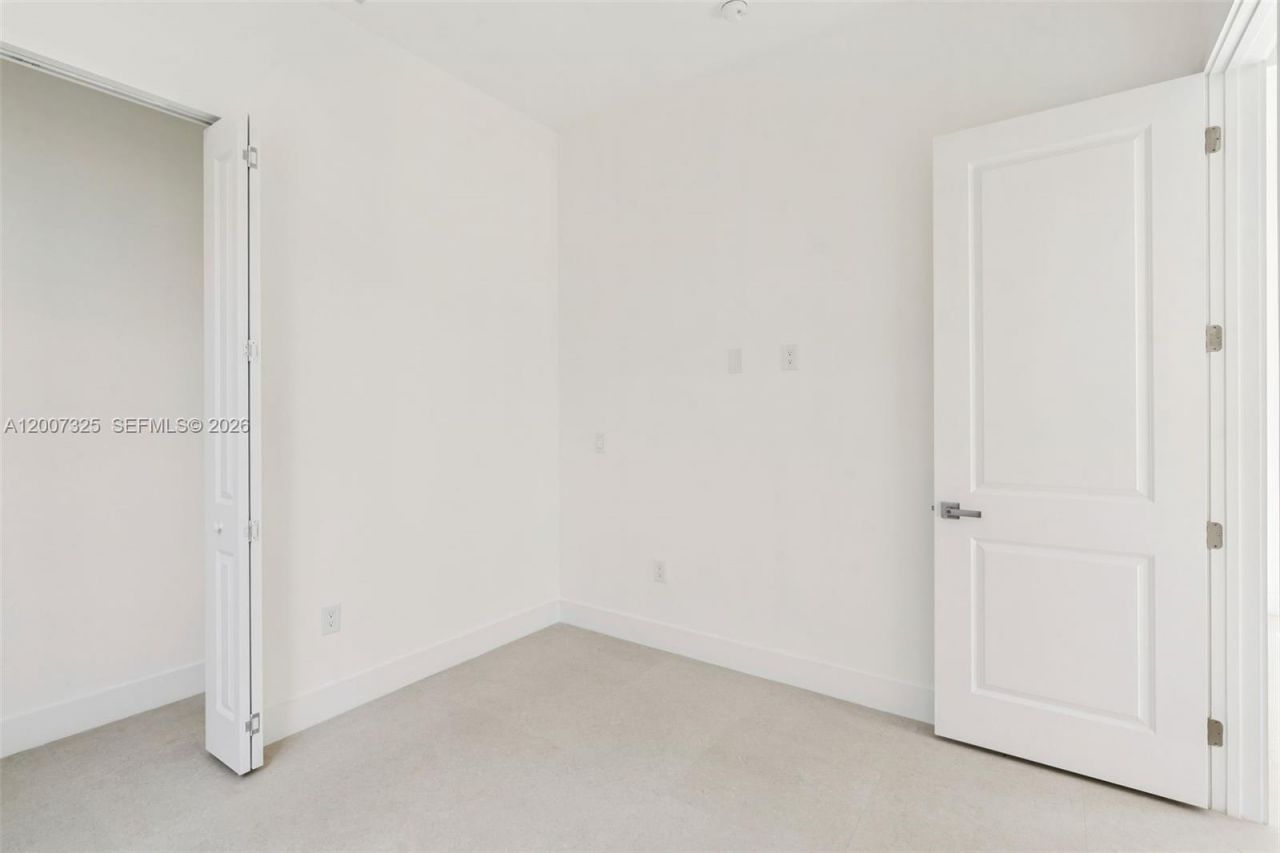 1515 SW 40th Ter, Fort Lauderdale, FL 33317 Photo