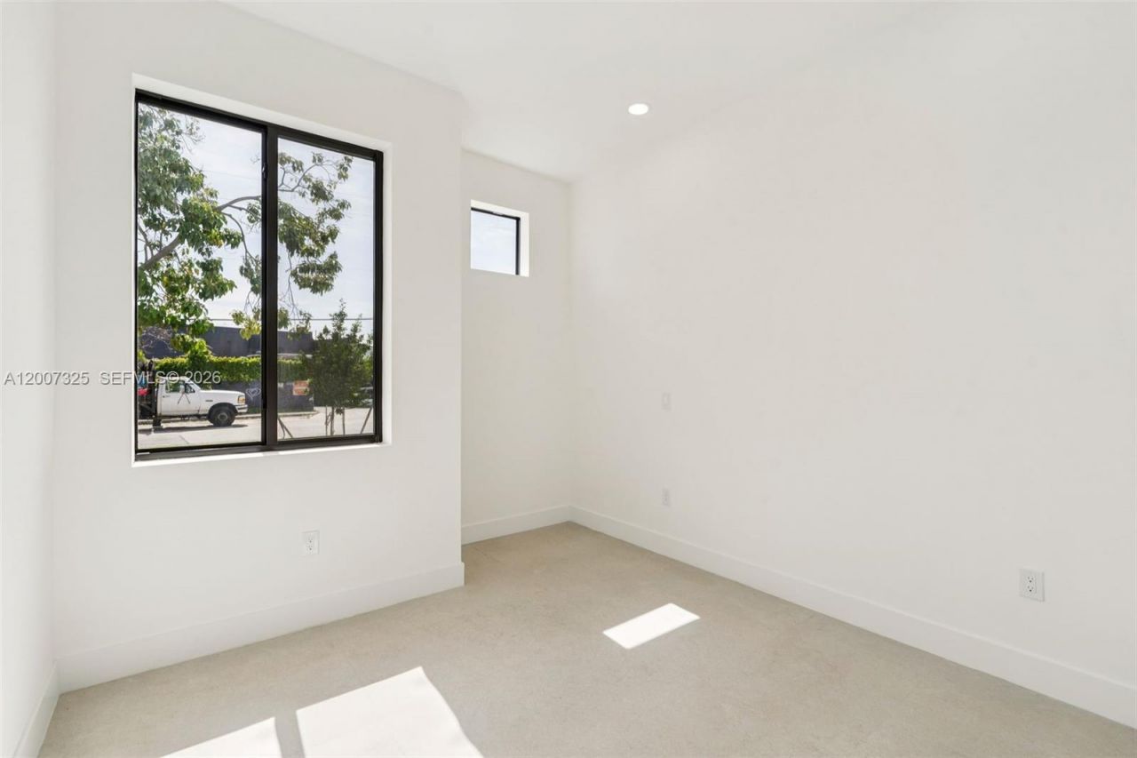 1515 SW 40th Ter, Fort Lauderdale, FL 33317 Photo