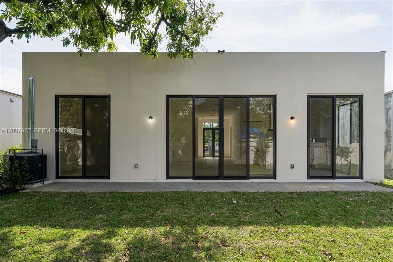 1515 SW 40th Ter, Fort Lauderdale, FL 33317 Photo