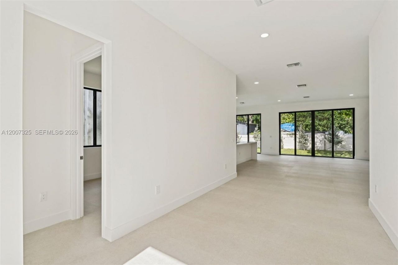 1515 SW 40th Ter, Fort Lauderdale, FL 33317 Photo