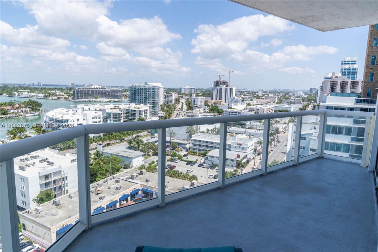 6515 Collins Ave, Unit 1609, Miami Beach, FL 33141 Photo