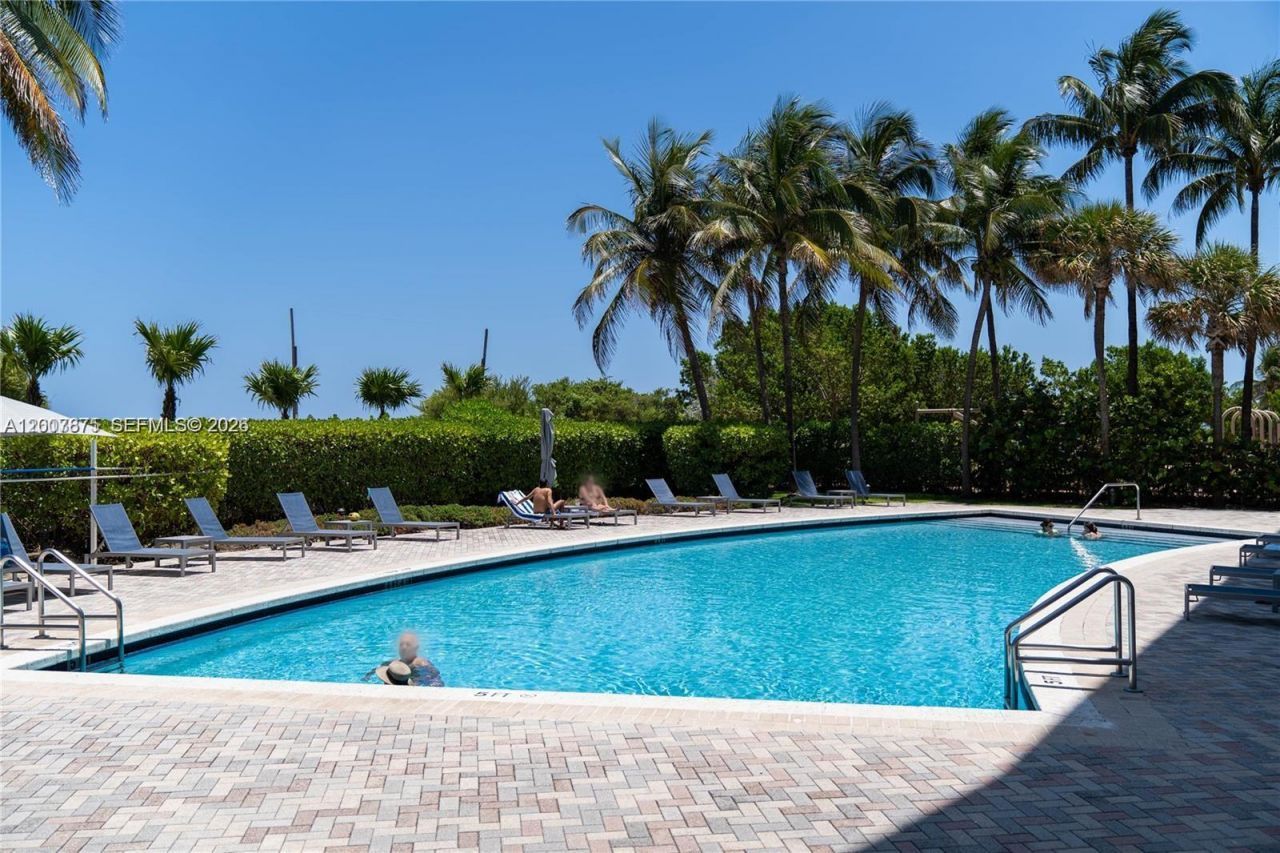 6515 Collins Ave, Unit 1609, Miami Beach, FL 33141 Photo