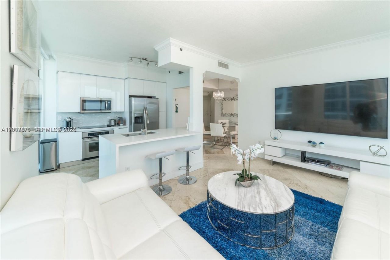 6515 Collins Ave, Unit 1609, Miami Beach, FL 33141 Photo