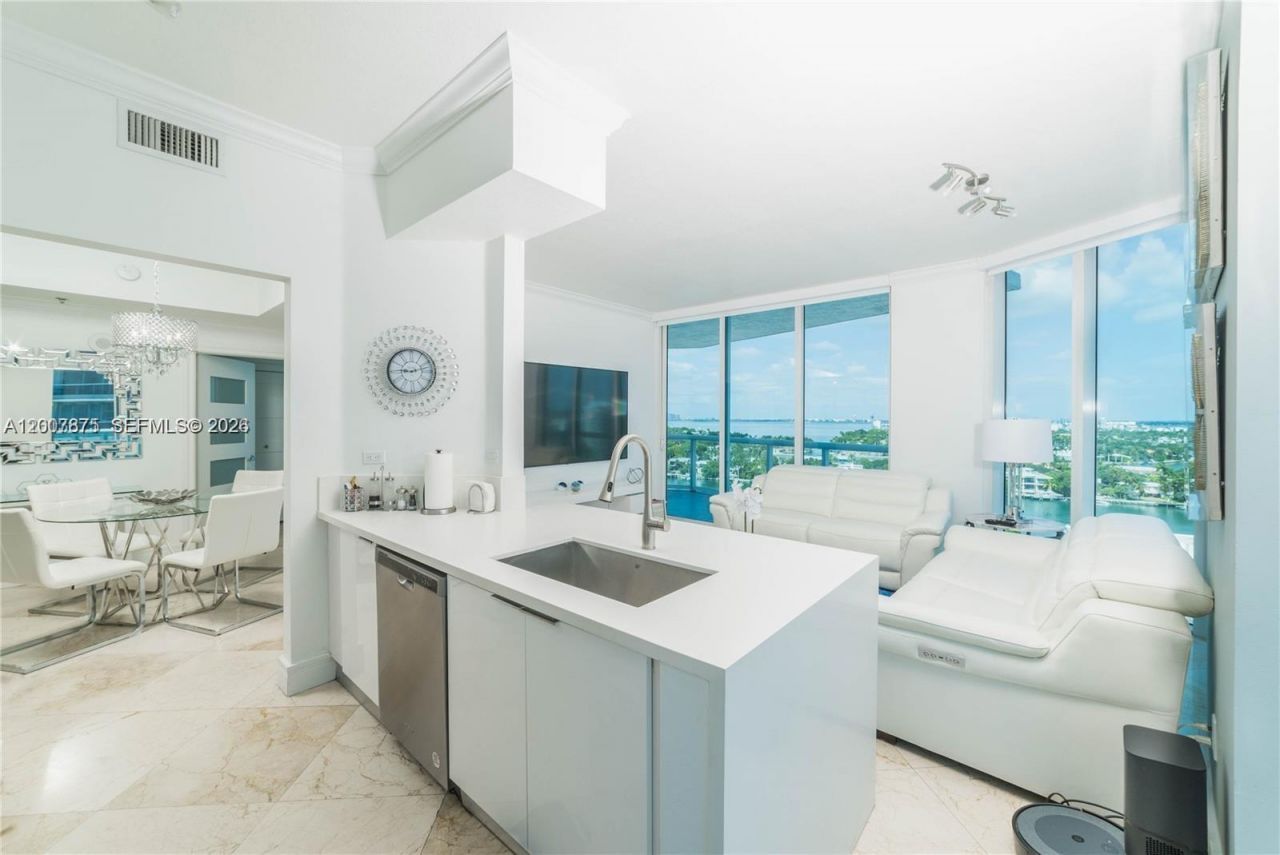 6515 Collins Ave, Unit 1609, Miami Beach, FL 33141 Photo