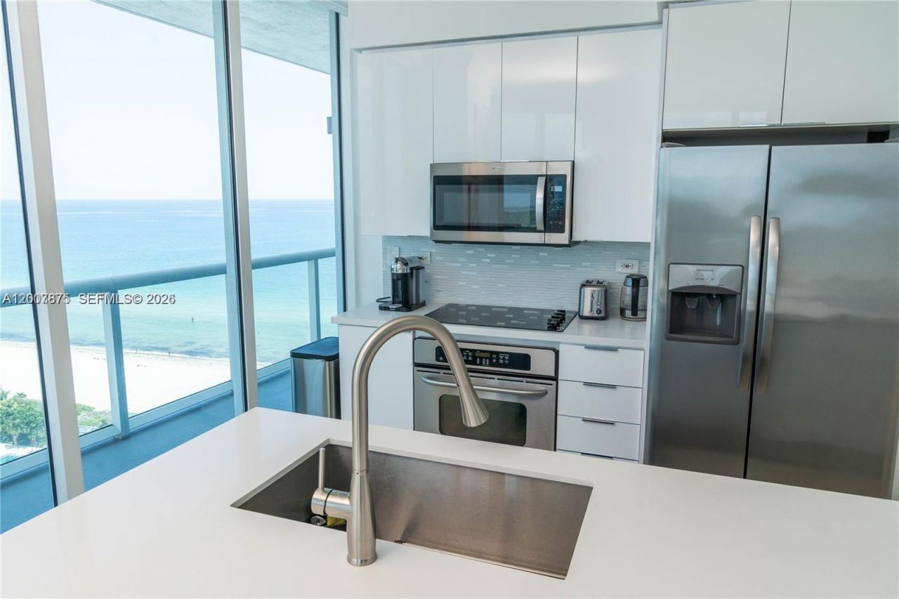6515 Collins Ave, Unit 1609, Miami Beach, FL 33141 Photo