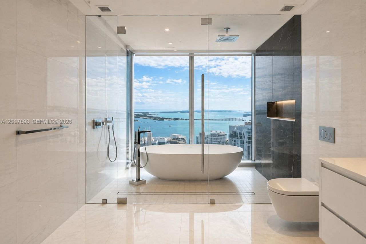 300 Biscayne Boulevard Way, Unit 4201E, Miami, FL 33131 Photo