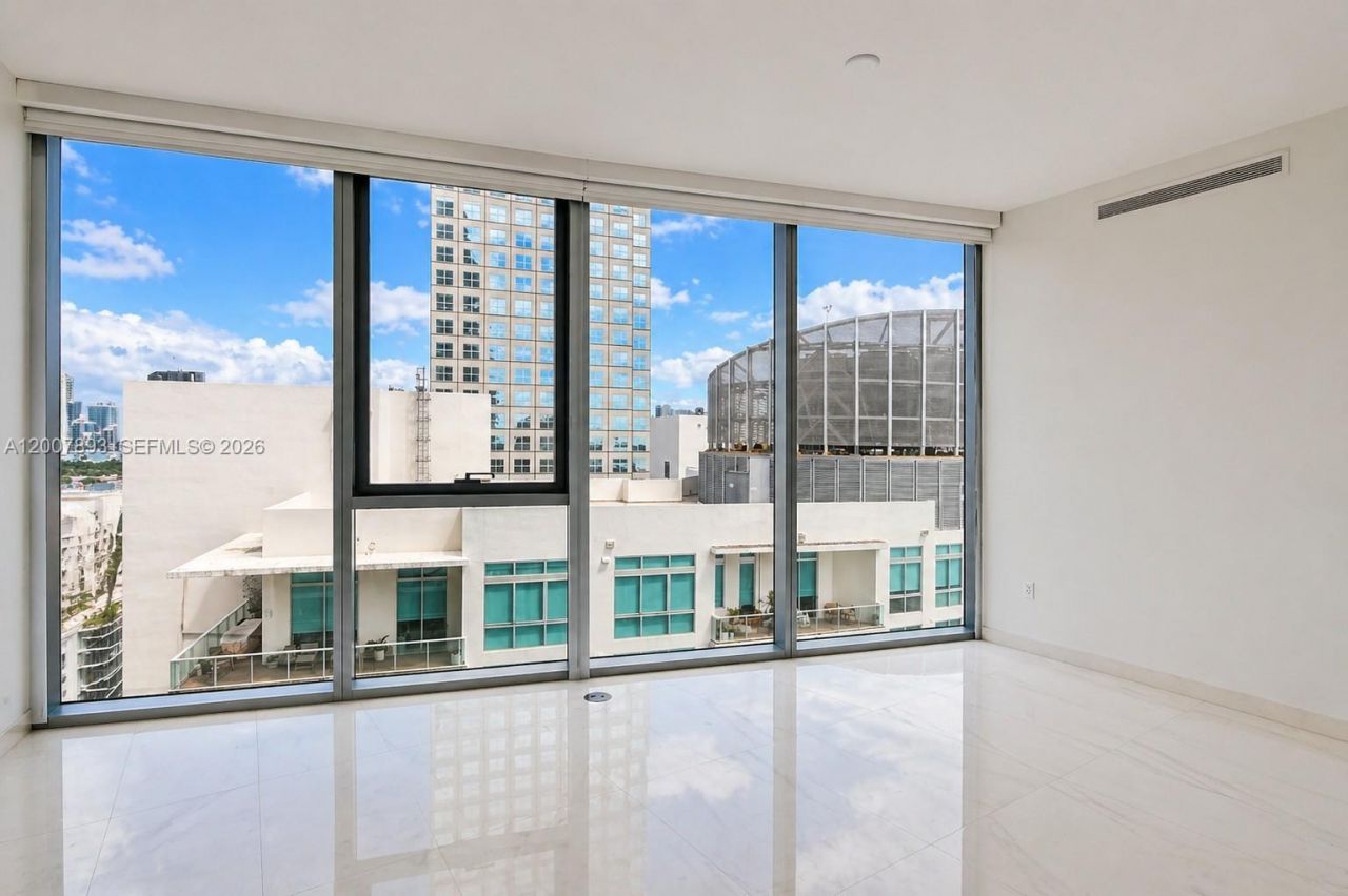 300 Biscayne Boulevard Way, Unit 4201E, Miami, FL 33131 Photo