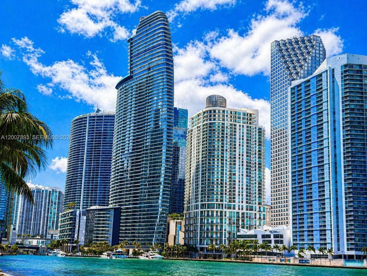 300 Biscayne Boulevard Way, Unit 4201E, Miami, FL 33131 Photo