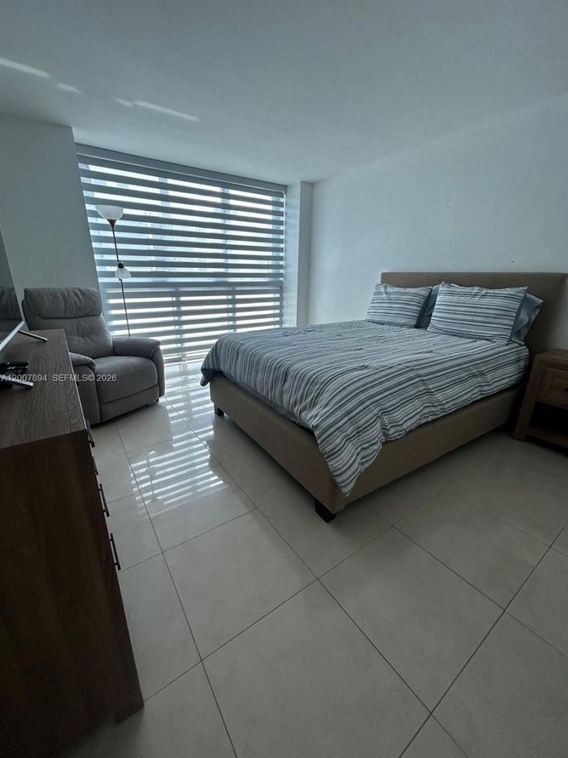 2655 Collins Ave, Unit 410, Miami Beach, FL 33140 Photo